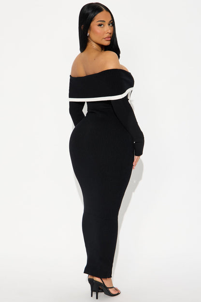 Monique Off Shoulder Sweater Maxi Dress - Black/White
