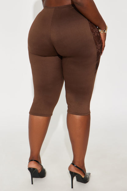 Beneath The Thorns Lace Capri Legging - Mocha