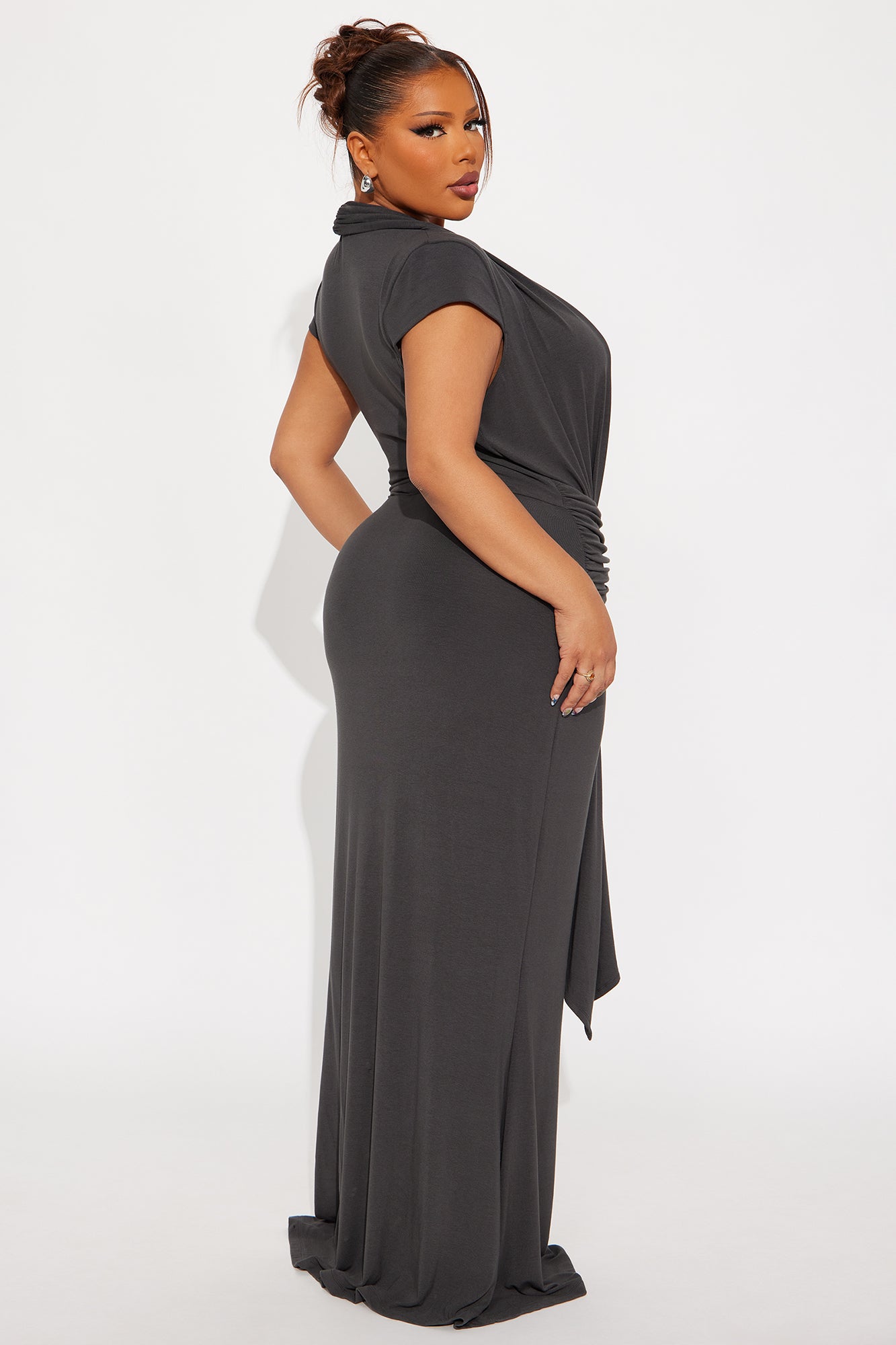 Vividly Sharp Maxi Dress - Charcoal