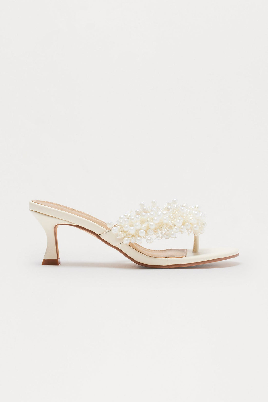Tipsy Pearl Thong Mules - Cream
