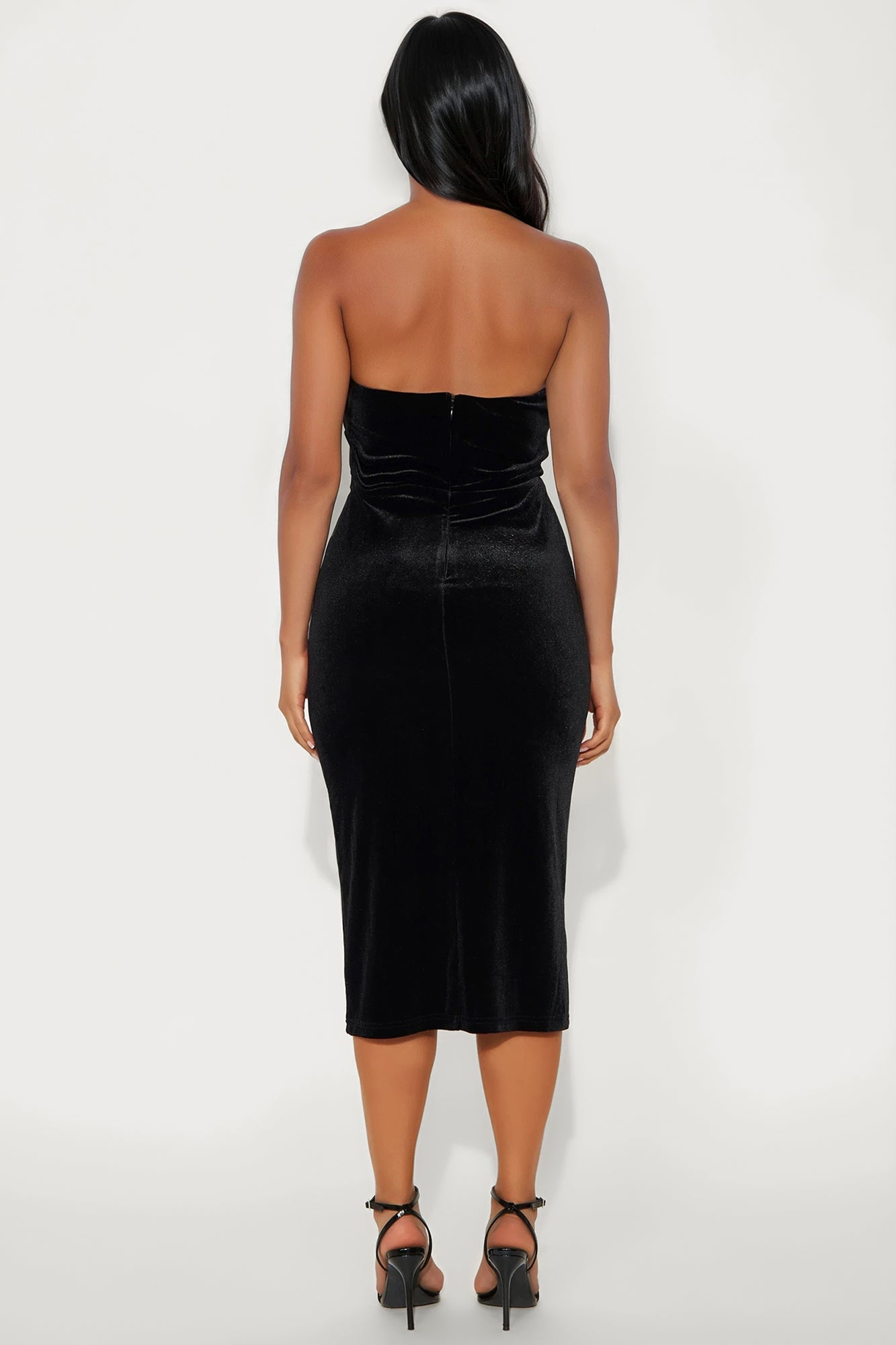 Colette Pearl Choker Velvet Midi Dress - Black