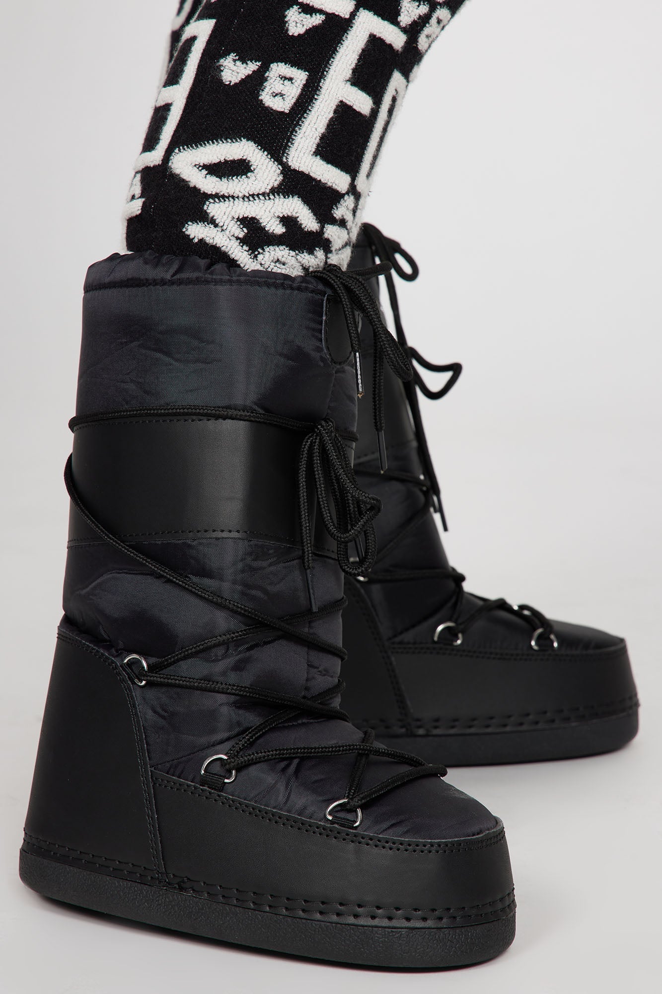 A New Direction Knee High Snow Boots - Black