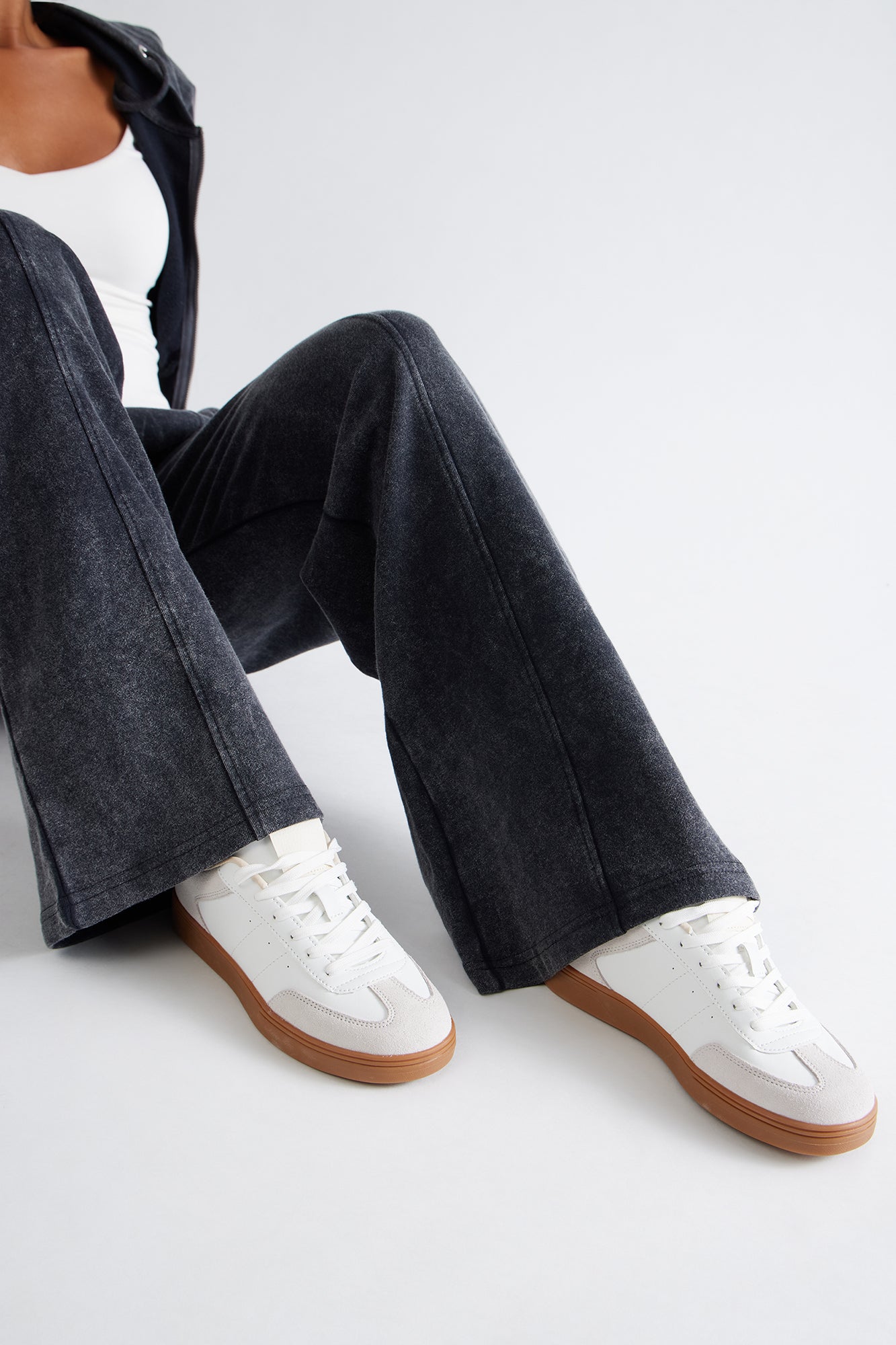 Chase Lace Up Sneakers - White