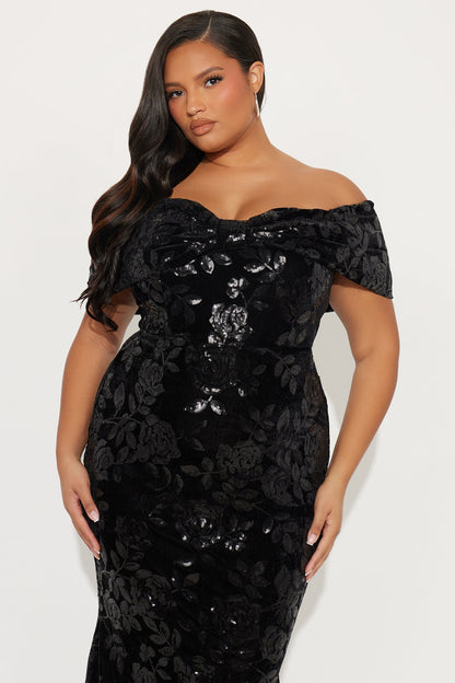 Amira Velvet Sequin Gown - Black