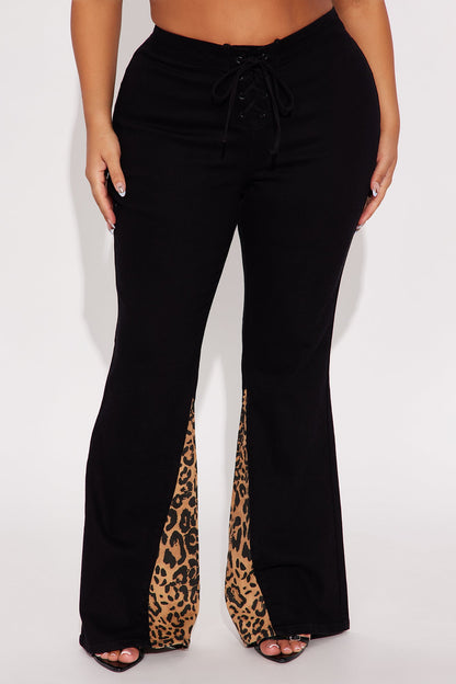 Not Too Serious Flare Pants - Black/combo