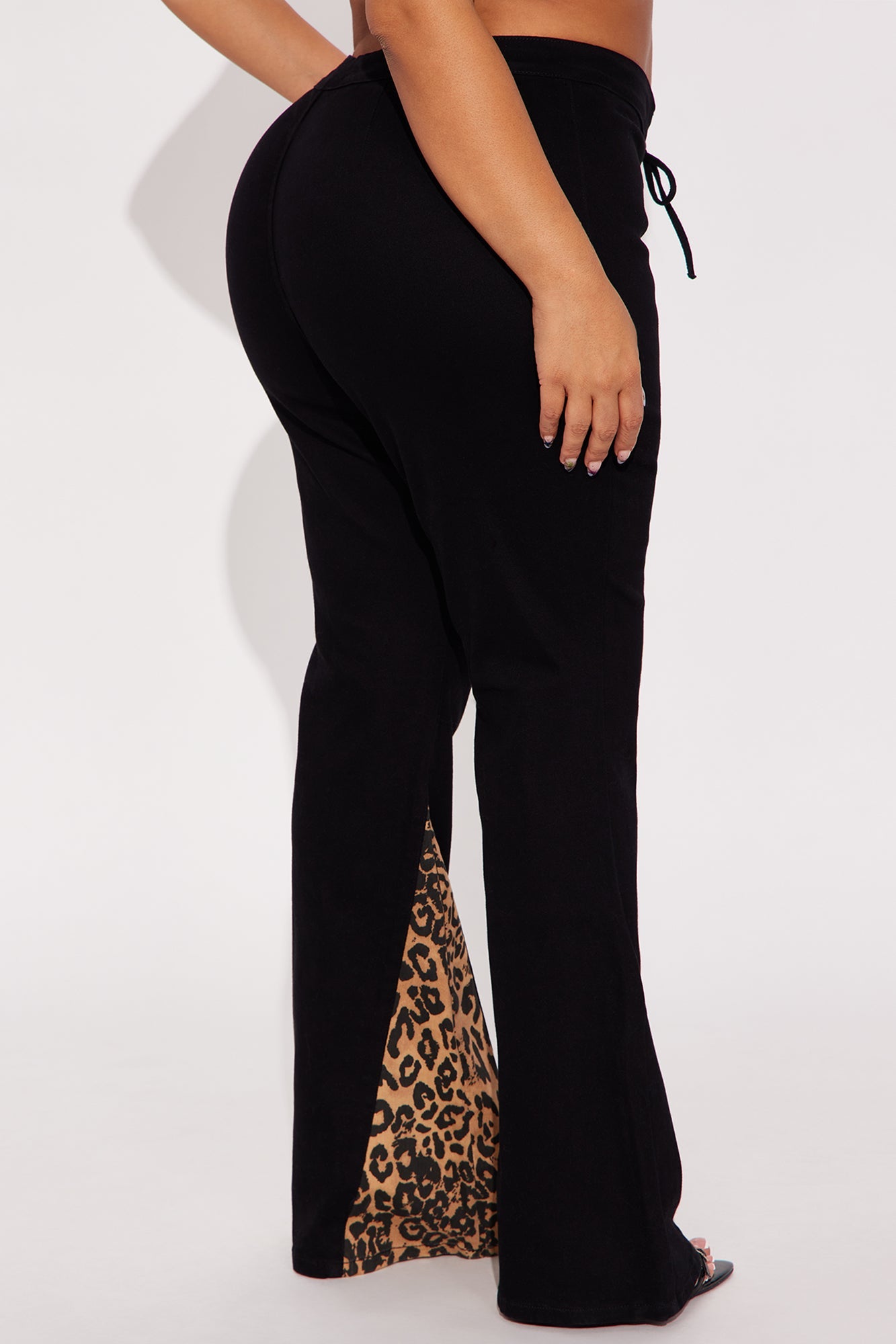 Not Too Serious Flare Pants - Black/combo