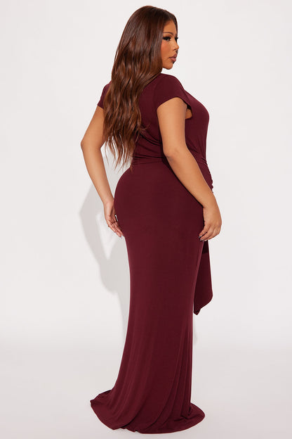 Vividly Sharp Maxi Dress - Burgundy