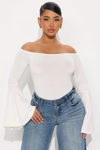 Shani Long Sleeve Off Shoulder Bodysuit - White