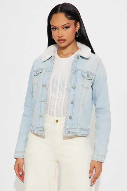 Dakota Denim Trucker Jacket - Light Wash