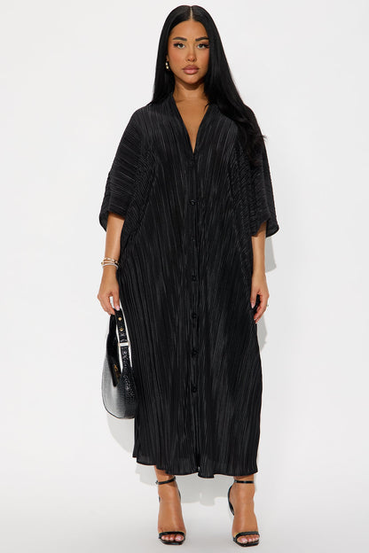 Isa Plisse Maxi Dress - Black