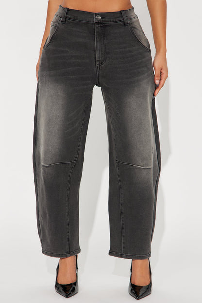 Bailey Horseshoe Leg Jeans - Black Wash
