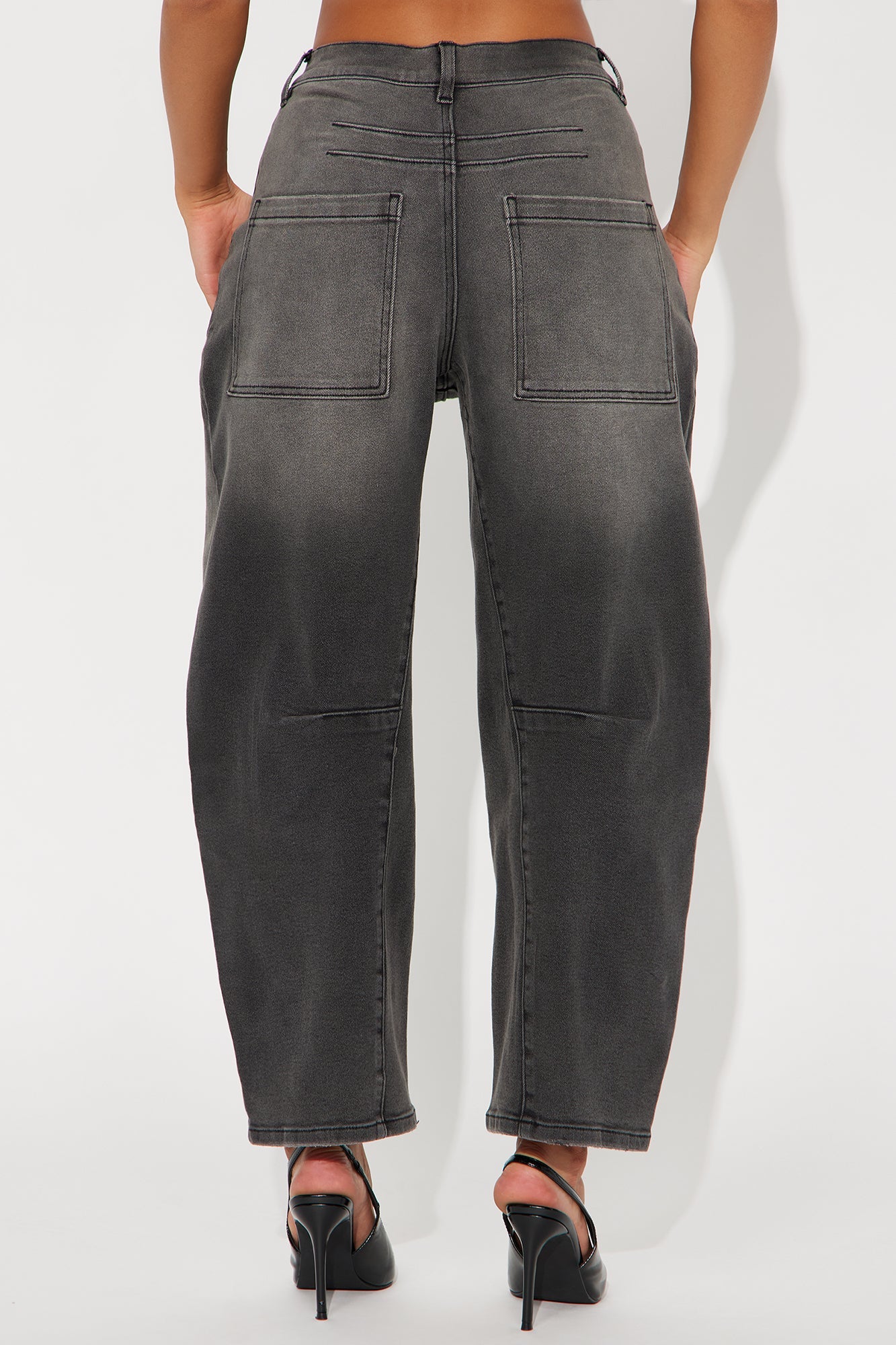 Bailey Horseshoe Leg Jeans - Black Wash