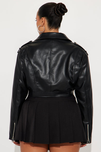 Total Drama Cropped Moto Jacket - Black