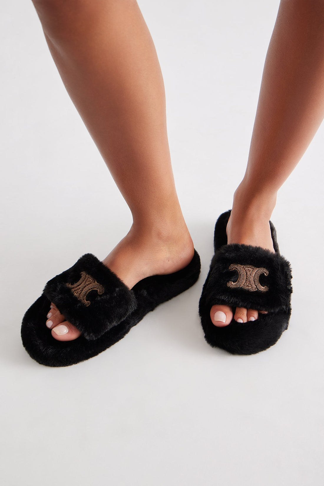 Winda Faux Fur Slippers - Black