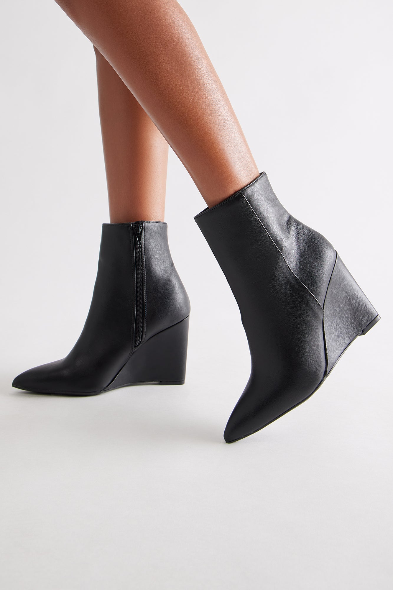 Wisconsin Wedge Booties - Black