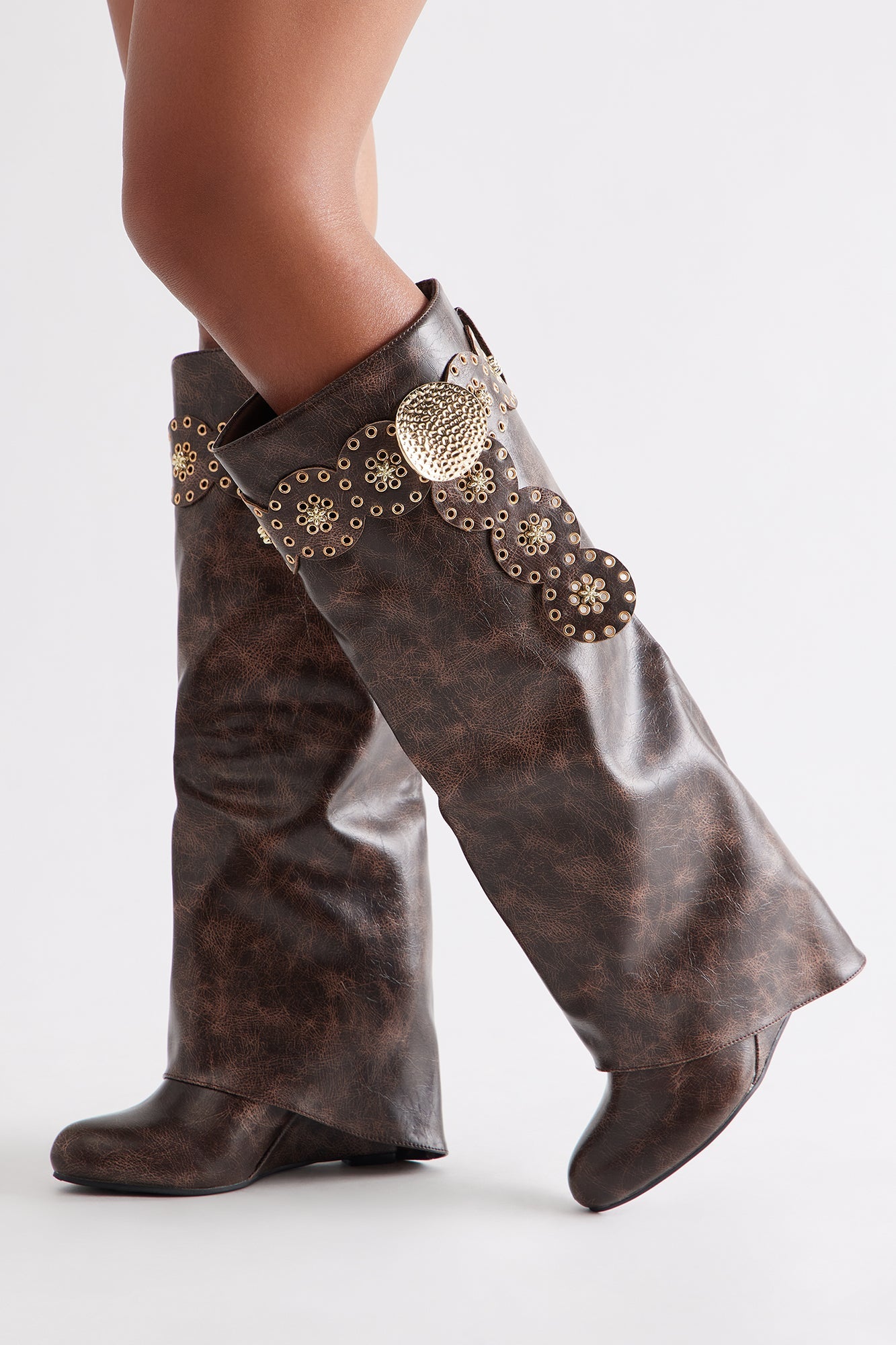 On Tour Hardware Overlay Boots - Brown