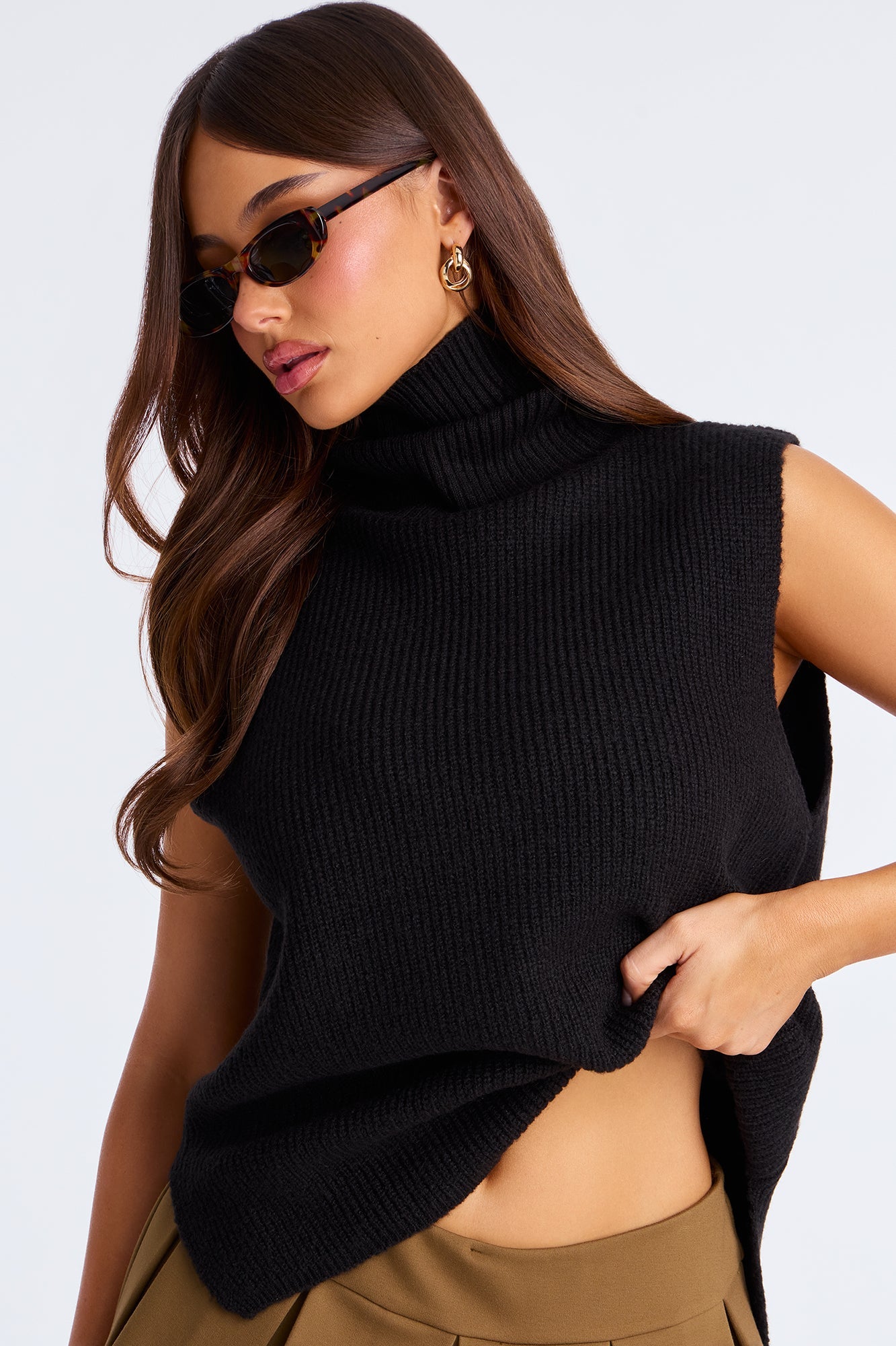 Like A Dime Turtle Neck Sweater - Black