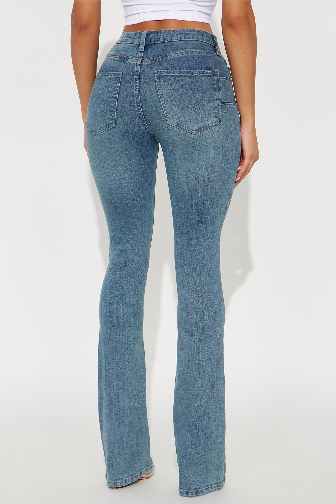 Maddy Mid Rise Sculpt Bootcut Jeans - Vintage Wash
