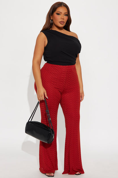 Nikki Textured Flare Pant 33″ - Red