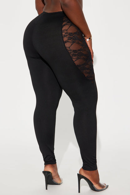 Beneath The Thorns Lace Legging - Black