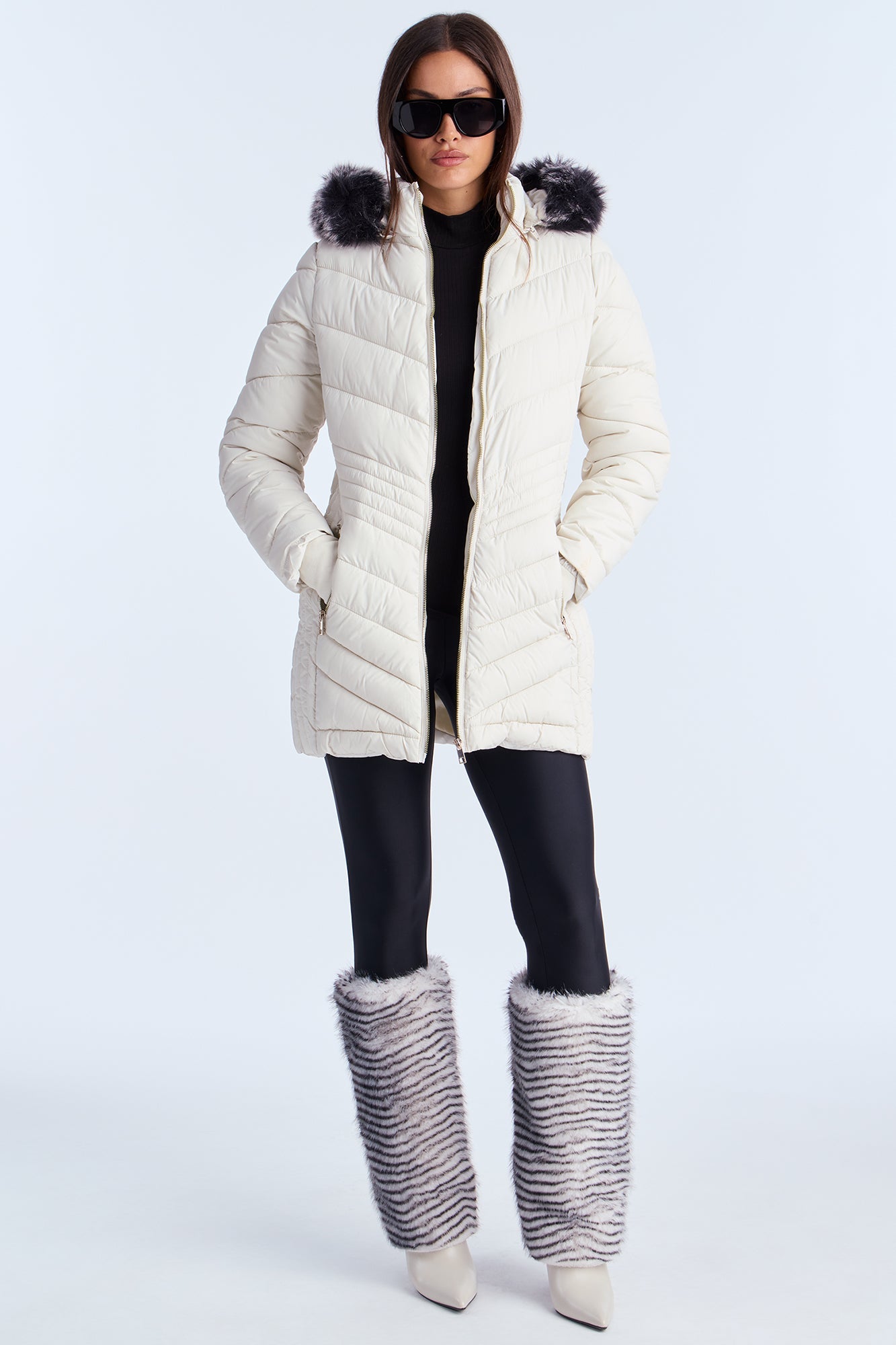 Ski Date Hooded Puffer Jacket - Pearl