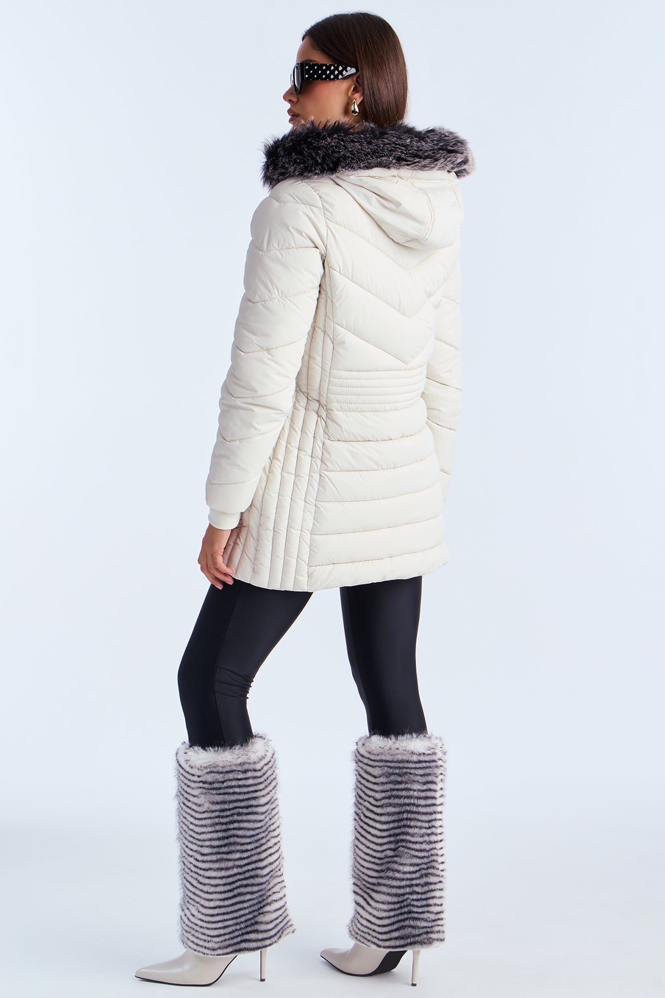 Ski Date Hooded Puffer Jacket - Pearl