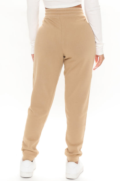 Unbothered Fleece Jogger - Tan