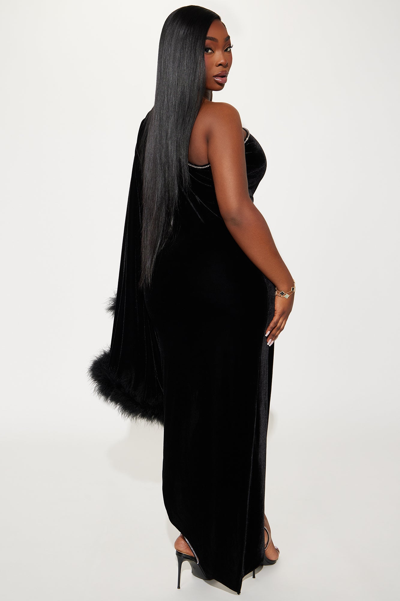 Kendall Velvet Maxi Dress - Black
