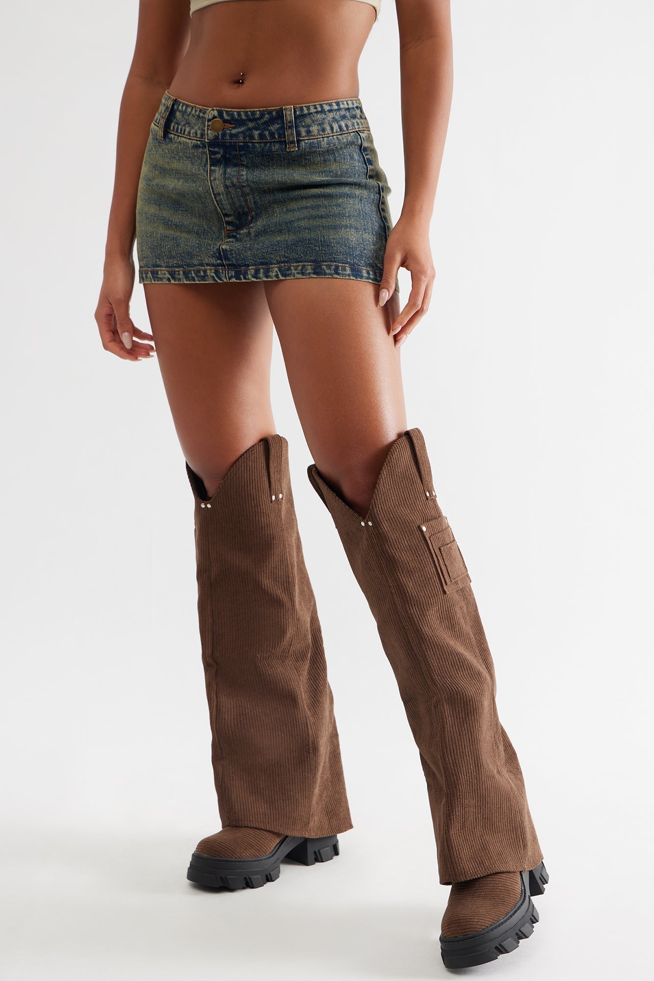 Kaizen Corduroy Overlay Boots - Chocolate