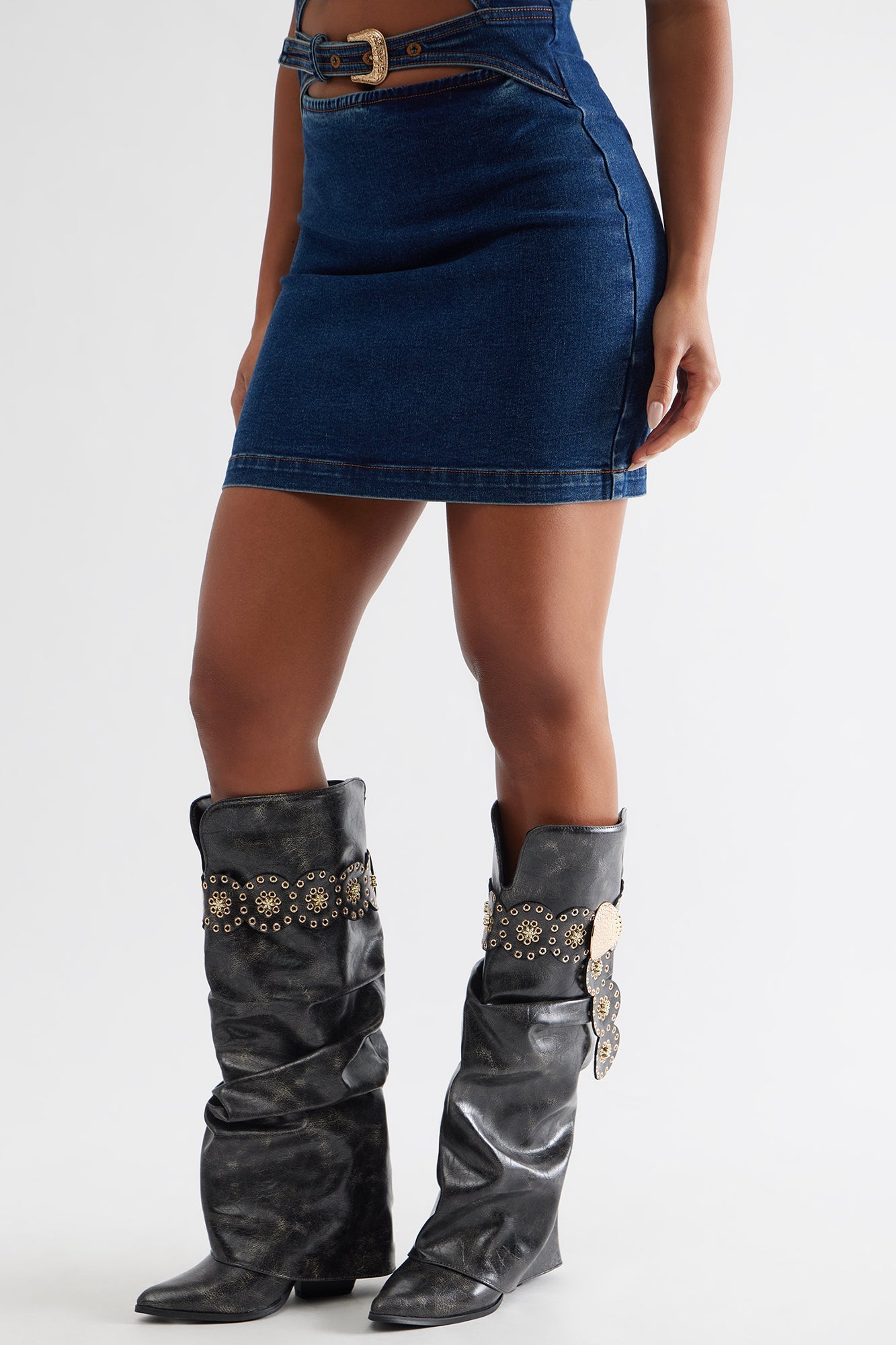 Thornback Hardware Overlay Boots - Black