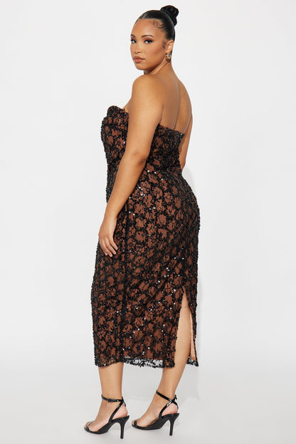 Lexi Embellished Lace Midi Dress - Black