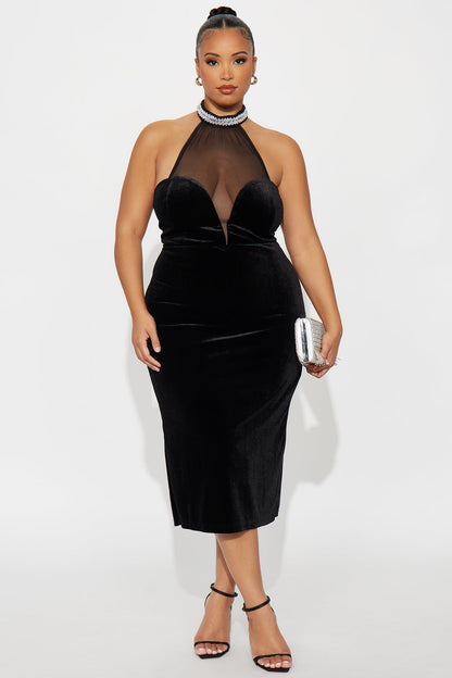 Colette Pearl Choker Velvet Midi Dress - Black