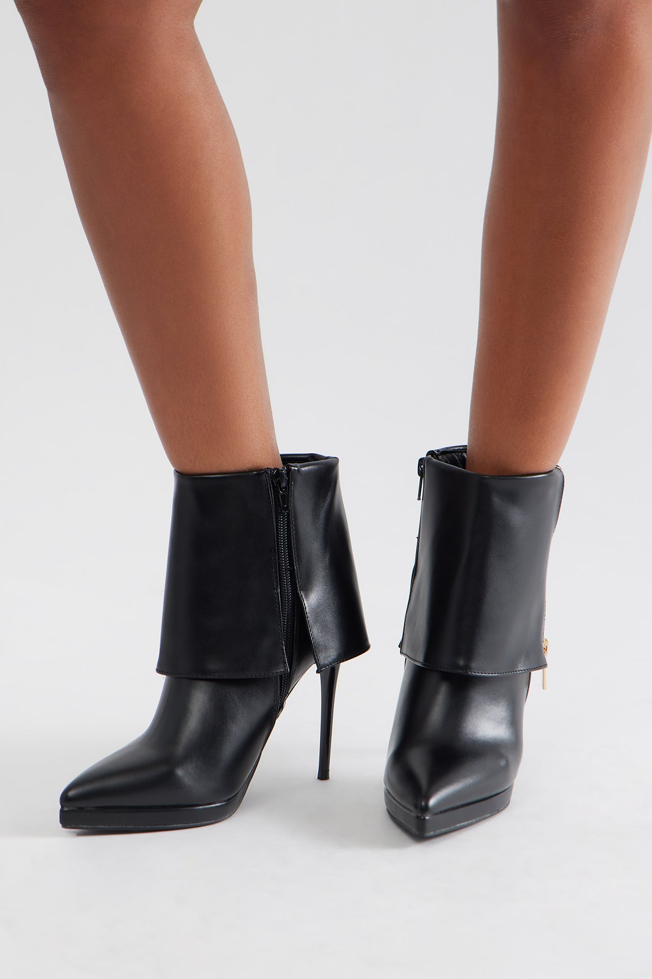 Elin Zipper Overlay Booties - Black
