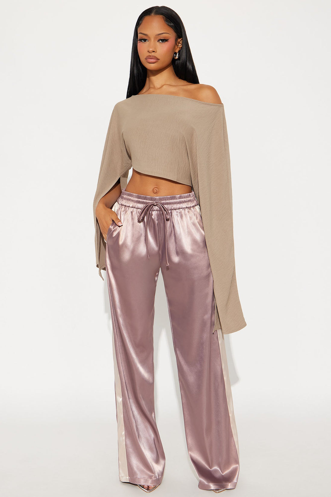Bossed Up Satin Wide Leg Pant 33″ - Mocha/combo