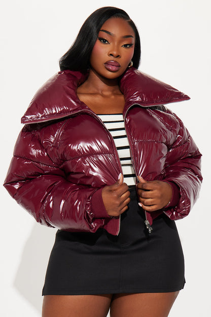 Billie Faux Patent Leather Cropped Puffer Jacket - Burgundy