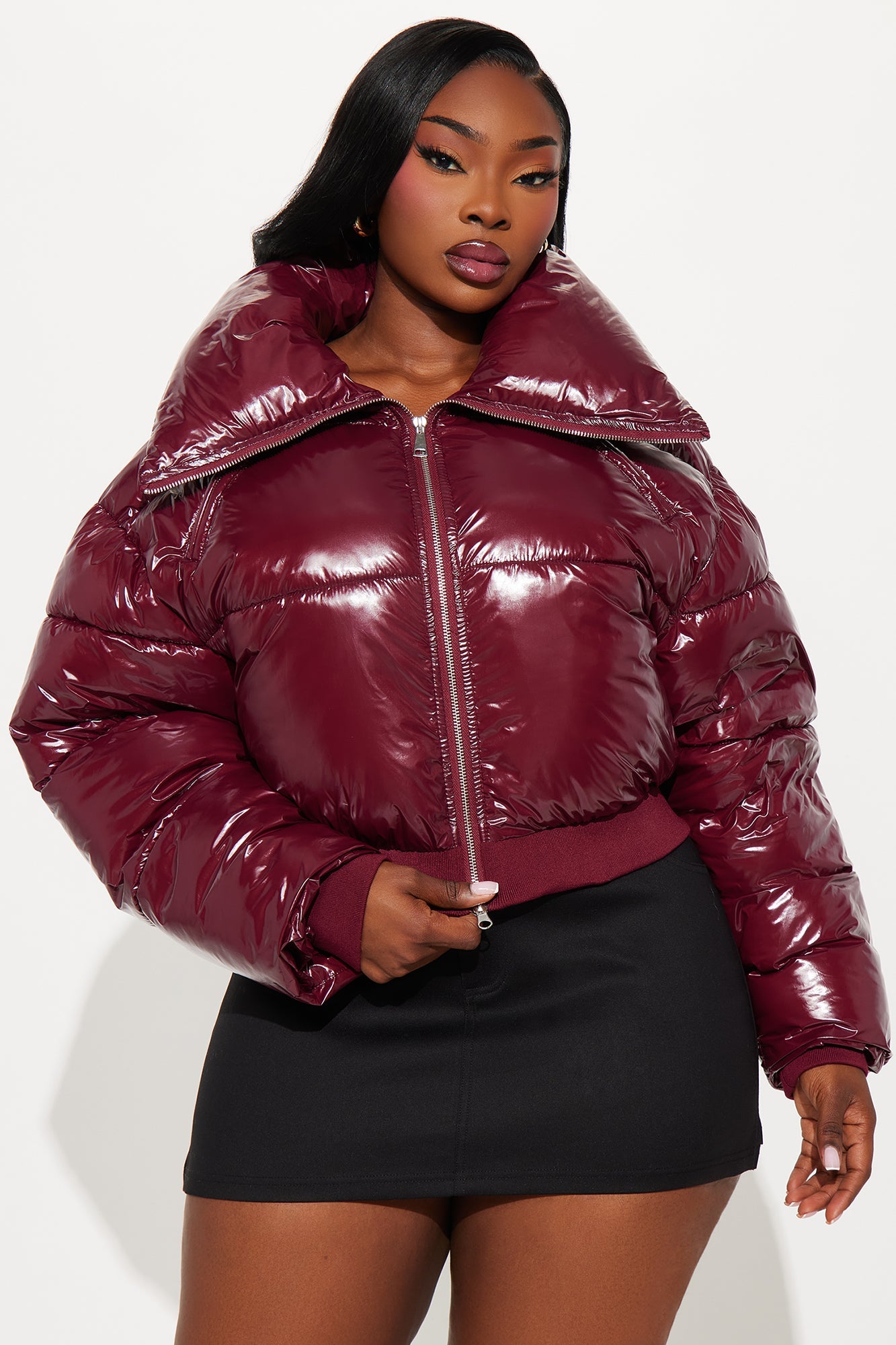 Billie Faux Patent Leather Cropped Puffer Jacket - Burgundy