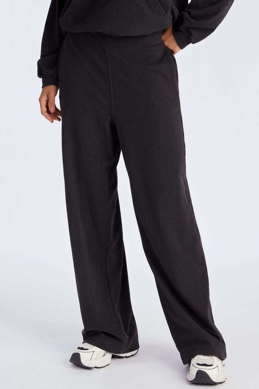 Allie Butter Ribbed Lounge Pant - Black