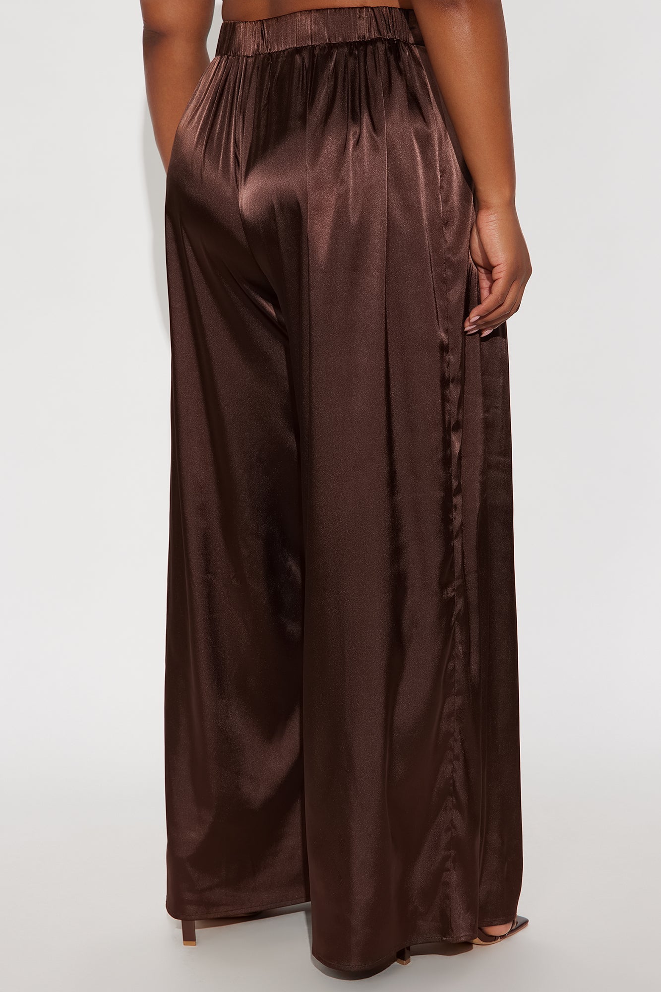 First Class Wide Leg Satin Pant 32″ - Chocolate