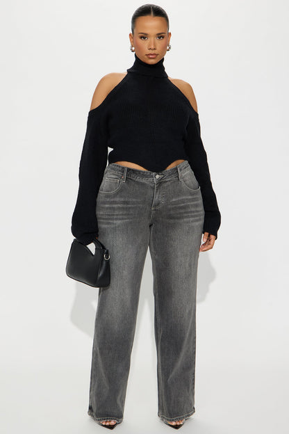 Greyson Low Rise Straight Leg Jeans - Grey