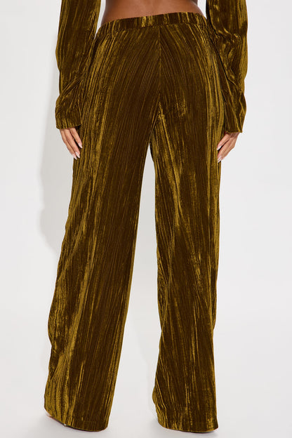 Keep You Wondering Velvet Wide Leg Pant 32 - Olive