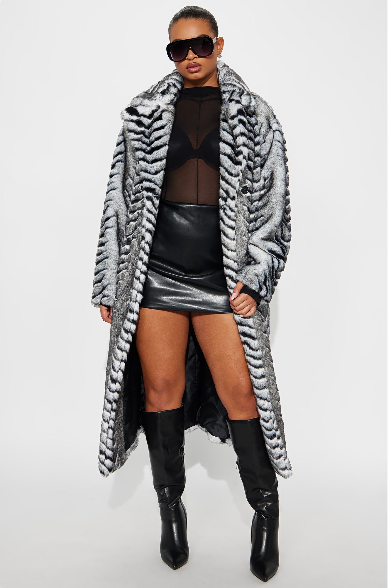 Bring The Heat Ruched Faux Leather Mini Skirt - Black
