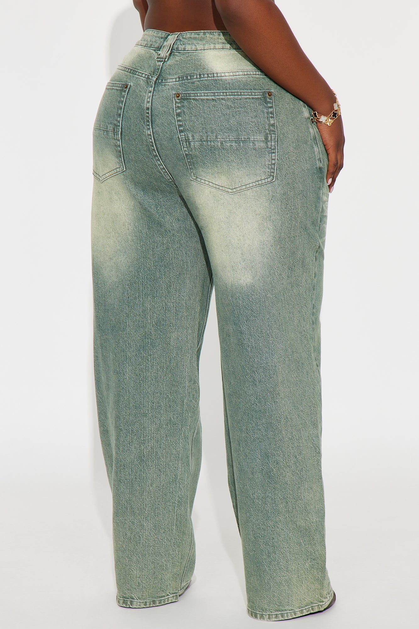 On The Low Tinted Baggy Jeans - Olive