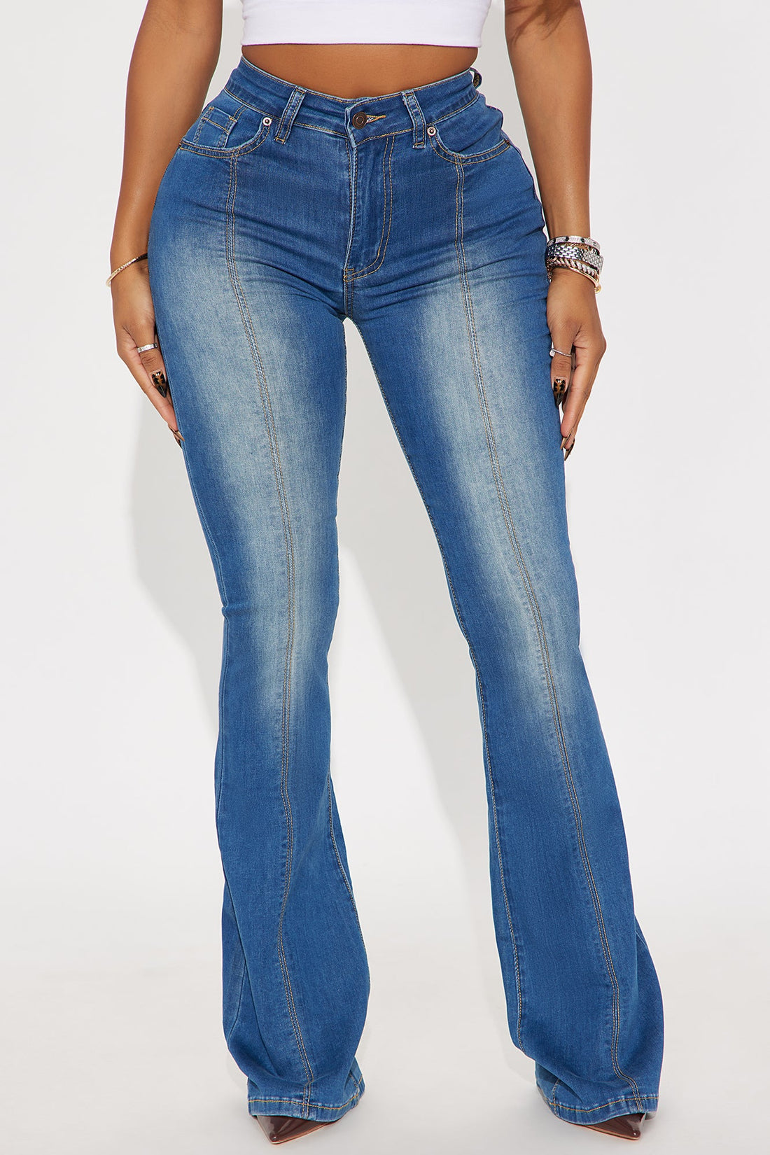 Out My Way Flare Jeans - Medium Wash