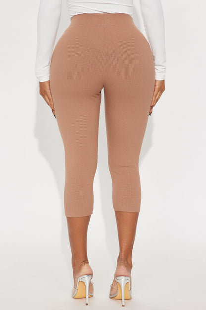 Tory Rib Heavy Contoured High Waisted Capri Legging - Mocha