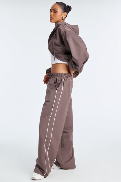 Naomi Windbreaker Pant Set - Brown