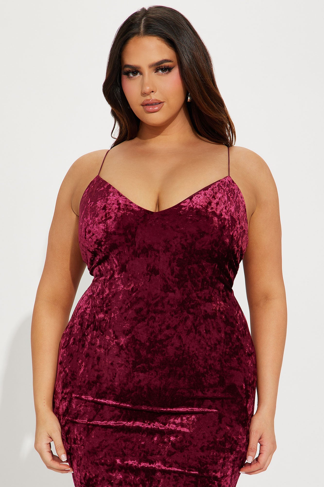 Step On The Scene Velvet Midi Dress - Burgundy