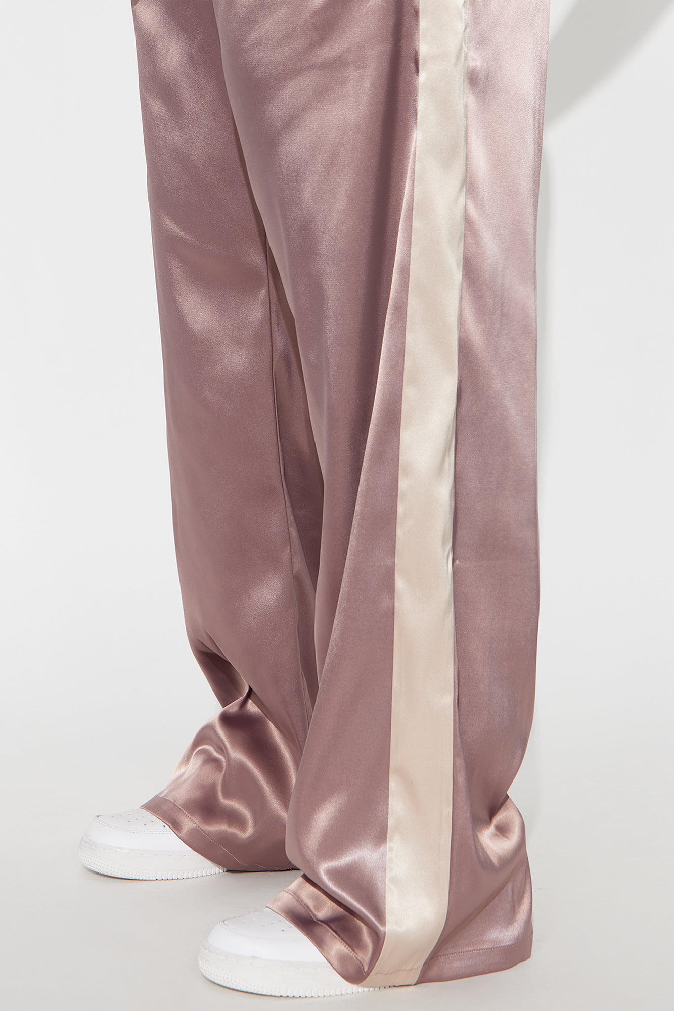 Bossed Up Satin Wide Leg Pant 33″ - Mocha/combo