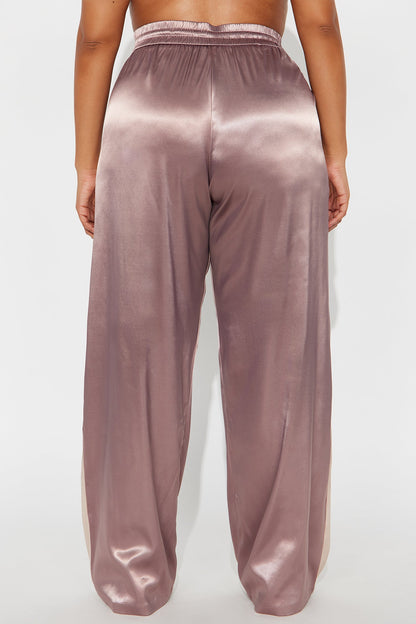 Bossed Up Satin Wide Leg Pant 33″ - Mocha/combo