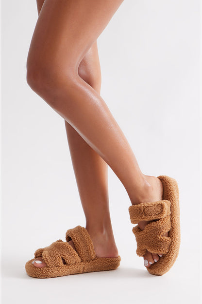 Isabelle Sherpa Slippers - Camel
