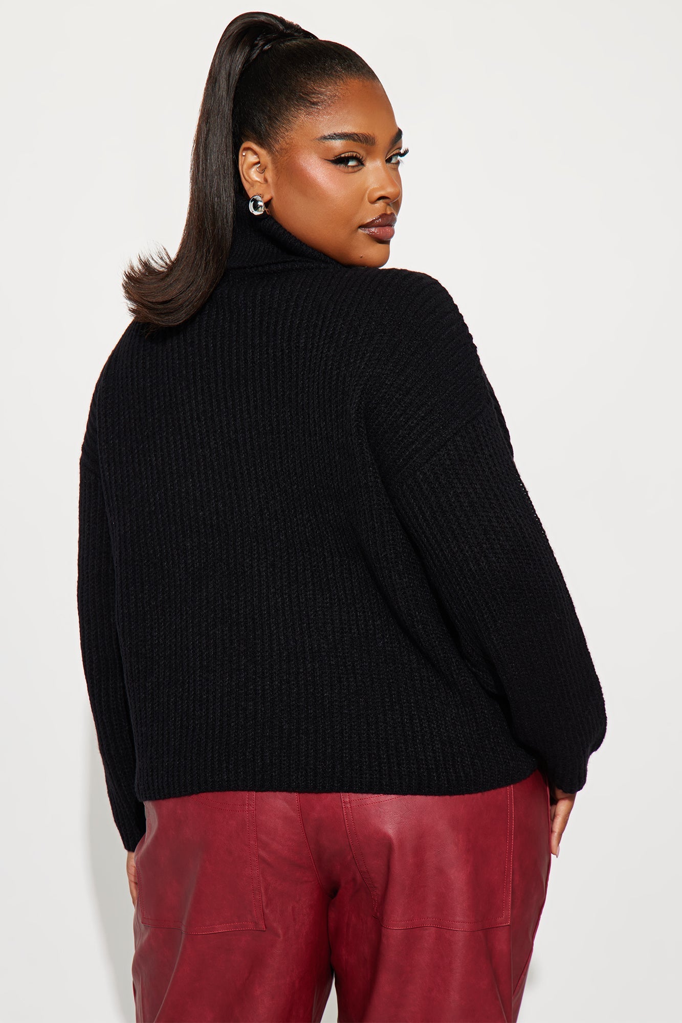 Jacklyn Turtle Neck Sweater - Black